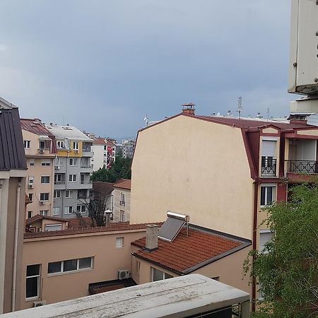 Veki'S House Lägenhet Skopje Exteriör bild