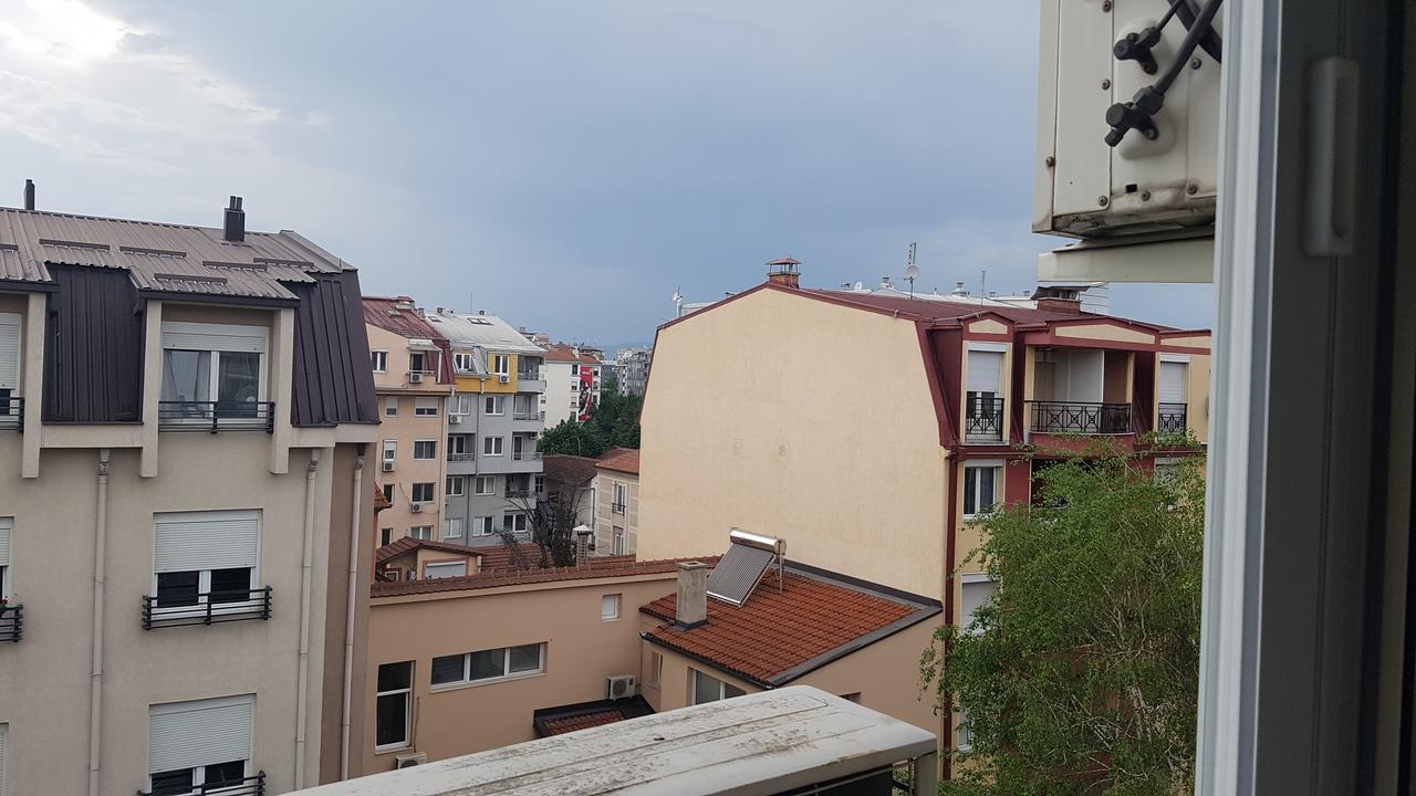 Veki'S House Lägenhet Skopje Exteriör bild